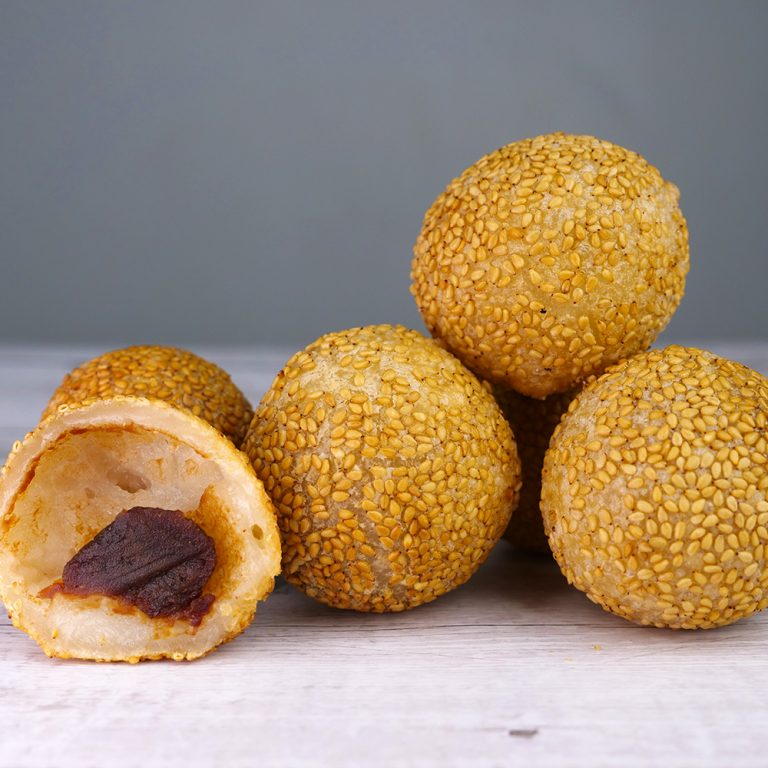 Fried Sesame Balls With Red Bean Paste