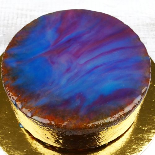 How To Get Gold Streaks In A Marbled Mirror Cake? - CakeCentral.com