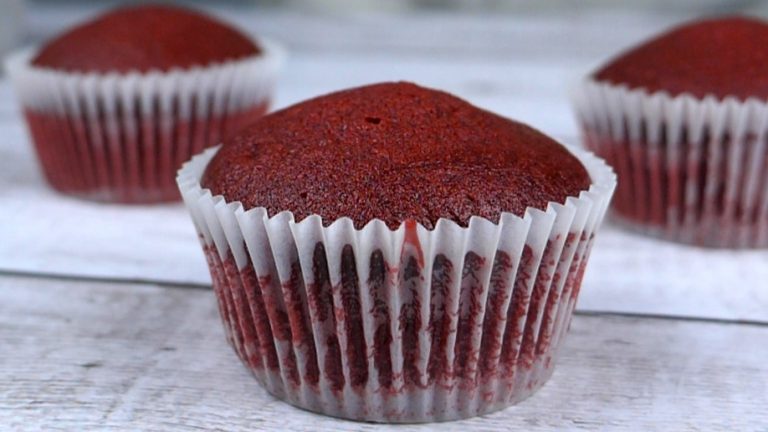 Vegan Red Velvet Cupcakes