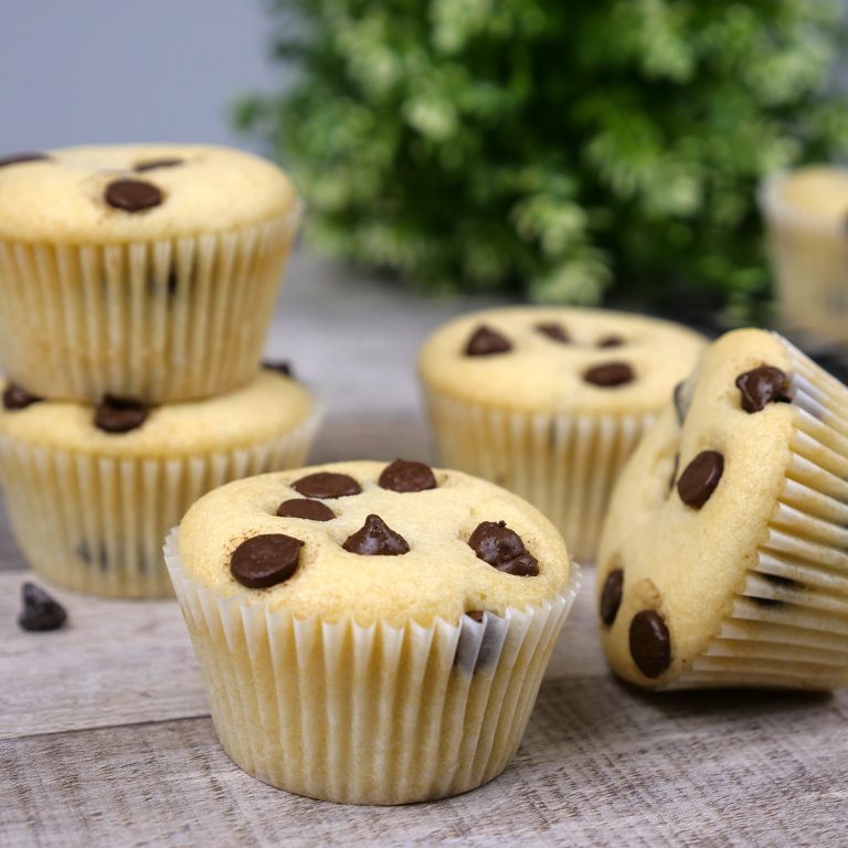Vegan Vanilla Chocolate Chips Cupcakes