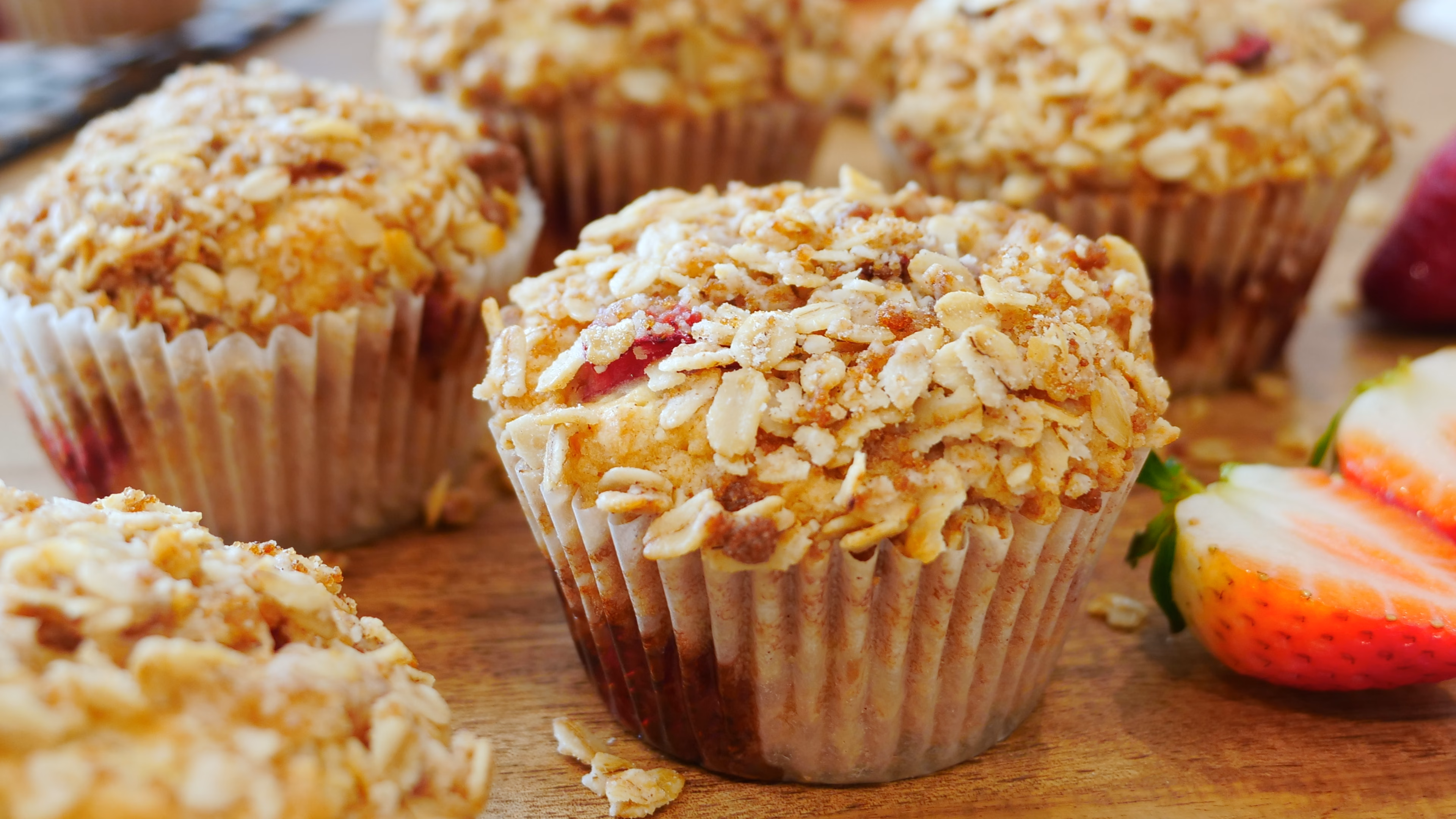 Vegan Strawberry Muffins with Oat Crumble